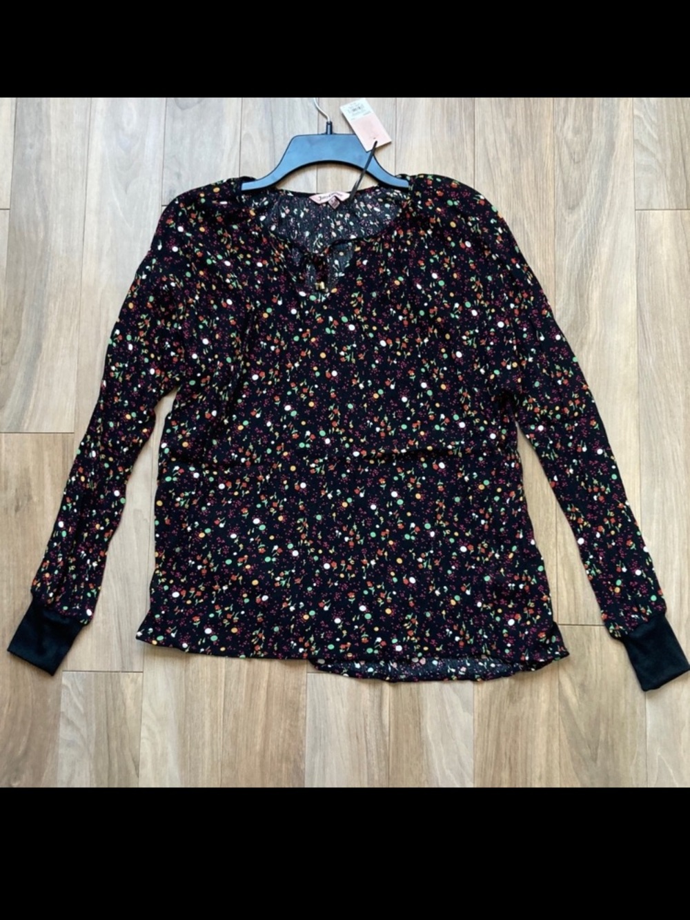 Juicy Couture boho floral print split neck blouse lightweight casual size S